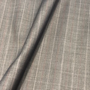 グレーピンクストライプ：超涼しい＆驚異のシワ回復力の天然素材スーツ